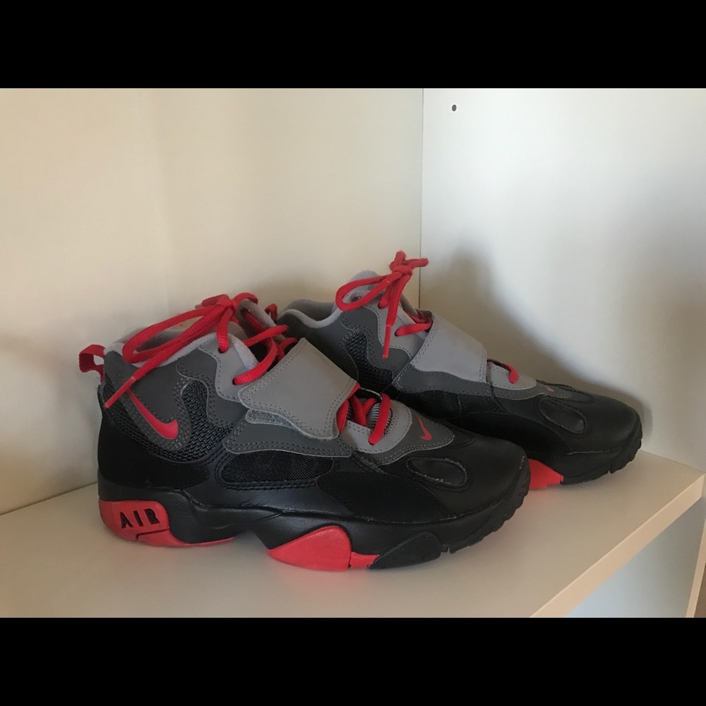 NIKE Air speed turf (GS)